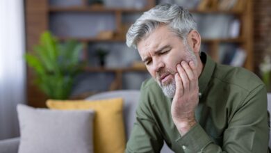Comment la santé mentale influence-t-elle la santé bucco-dentaire ?