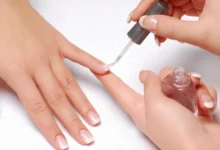 L’Europe interdit un composant des vernis à ongles susceptible de menacer la fertilité et la santé reproductive