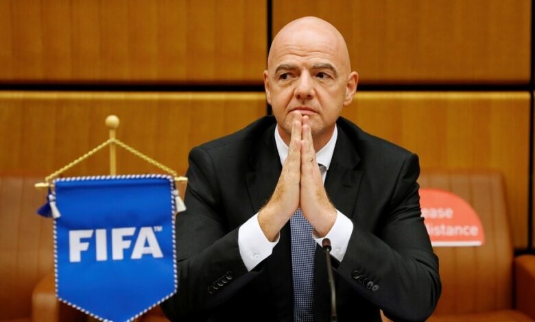 La pression s’intensifie sur Infantino dans la bataille pour rester à la tête de la FIFA