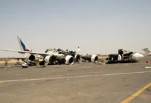 L’aviation militaire cible les civils au Soudan : retracer la chaîne de commandement et le parcours des bombes