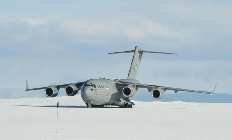 Un missile est en route : une alerte russe modifie la trajectoire d’un avion américain au-dessus de l’Antarctique