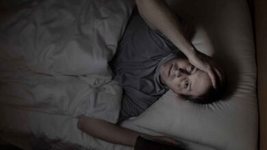Une étude révèle que les interruptions du sommeil à la cinquantaine pourraient signaler précocement un risque de démence