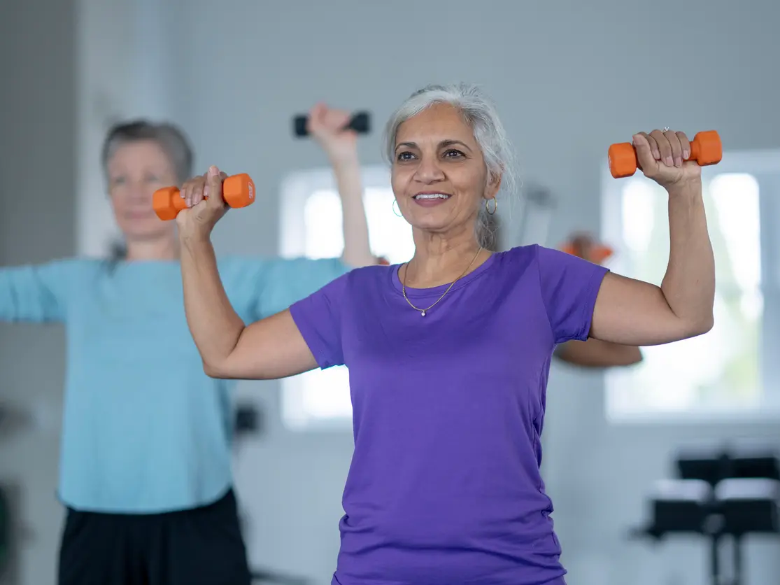 Améliorer sa condition physique après 65 ans pourrait être associé à un risque de décès plus faible