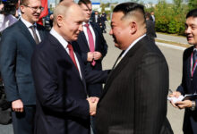 Kim rend hommage à ses forces à l’étranger : la Corée du Nord se prépare à accroître son soutien à Moscou
