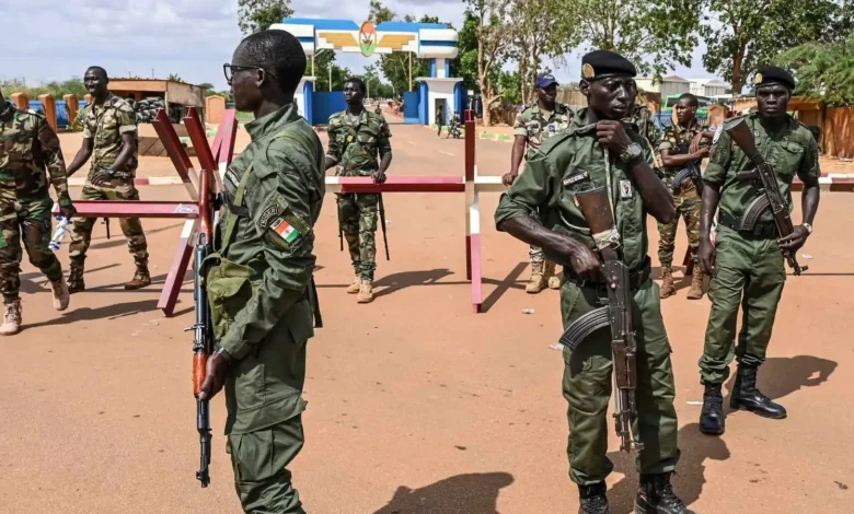 Le Niger accuse la France d’avoir incité des soldats à la mutinerie et évoque les tribunaux internationaux 