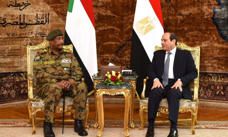 Le rôle de l’Égypte dans la guerre au Soudan : impératifs de sécurité nationale et effets du soutien militaire sur la prolongation du conflit