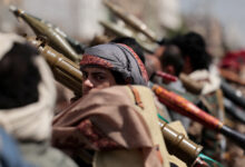 Reuters : les Houthis prennent le contrôle de Mokha, près du détroit de Bab el-Mandeb