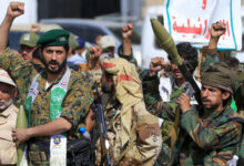 Un corridor pour les armes et le terrorisme : les mouvements à Bab el-Mandeb renforcent les liens entre les Houthis et les Chebab somaliens