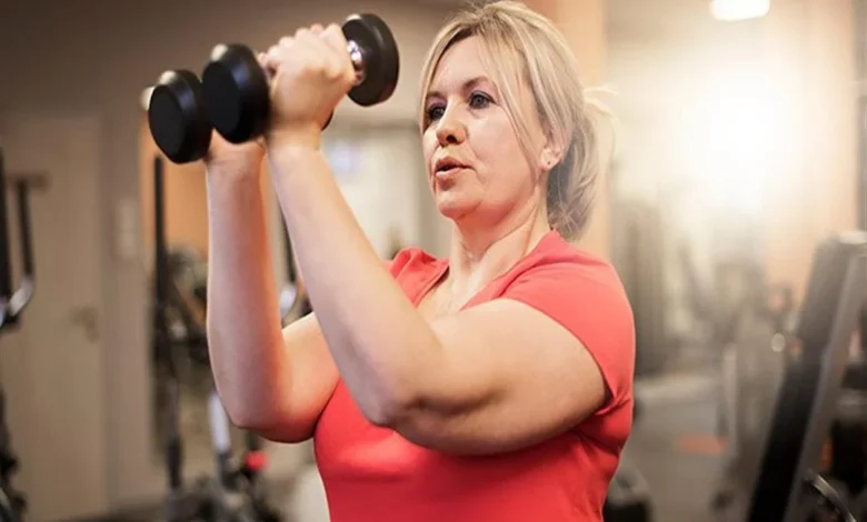 Après la ménopause, la musculation devient une alliée essentielle pour préserver la santé des femmes