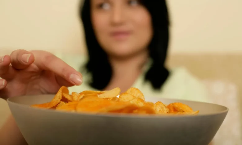 Après le dîner : cinq habitudes simples pour mieux maîtriser son cholestérol