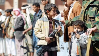Comment les Houthis attirent-ils les enfants yéménites de l’endoctrinement au front ?