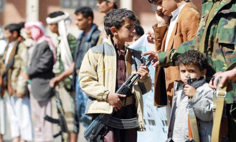 Comment les Houthis attirent-ils les enfants yéménites de l’endoctrinement au front ?