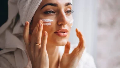 Crèmes anti-âge et épigénétique : peut-on réellement inverser le vieillissement de la peau ?