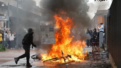 De la France à l’Albanie, la colère sociale embrase les rues d’Europe