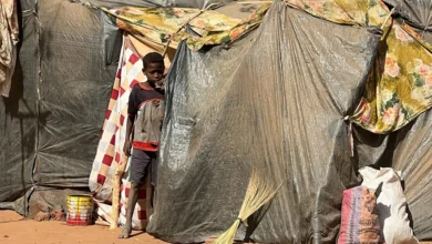 Derrière les murs obscurs : famine imposée, négligence médicale et effondrement du discours moral dans les centres de détention de l’armée soudanaise à Al-Jazira