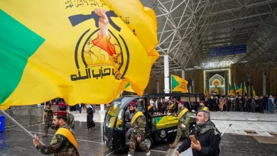 En appelant à brûler le drapeau américain, le Hezbollah irakien défie al-Zaïdi