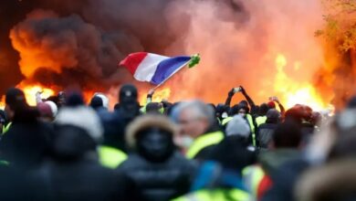 France : nouvelle vague de mobilisations lycéennes avec Greta Thunberg, des milliers d’interpellations