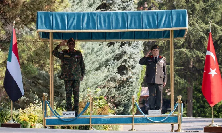 Le masque de la souveraineté tombe : la réalité du transit des armes turques et de la dépendance militaire des généraux de Port-Soudan